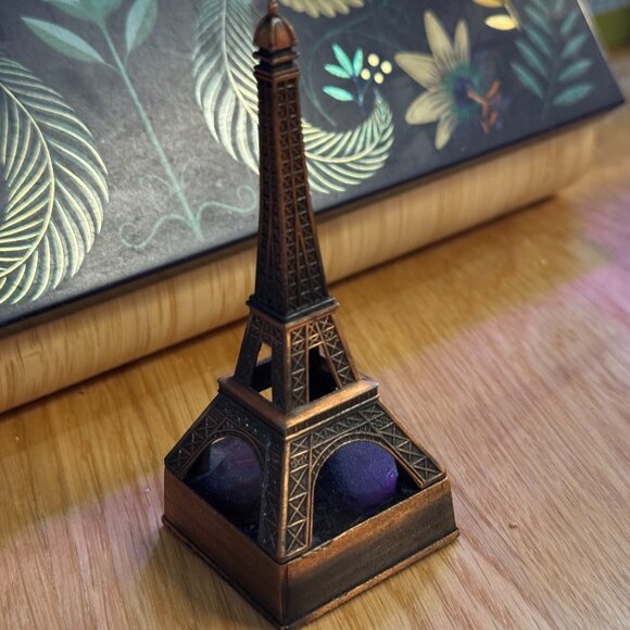 Eiffel Tower Diecast Pencil Sharpener, Antique Bronze Finish - Picture 3 of 12